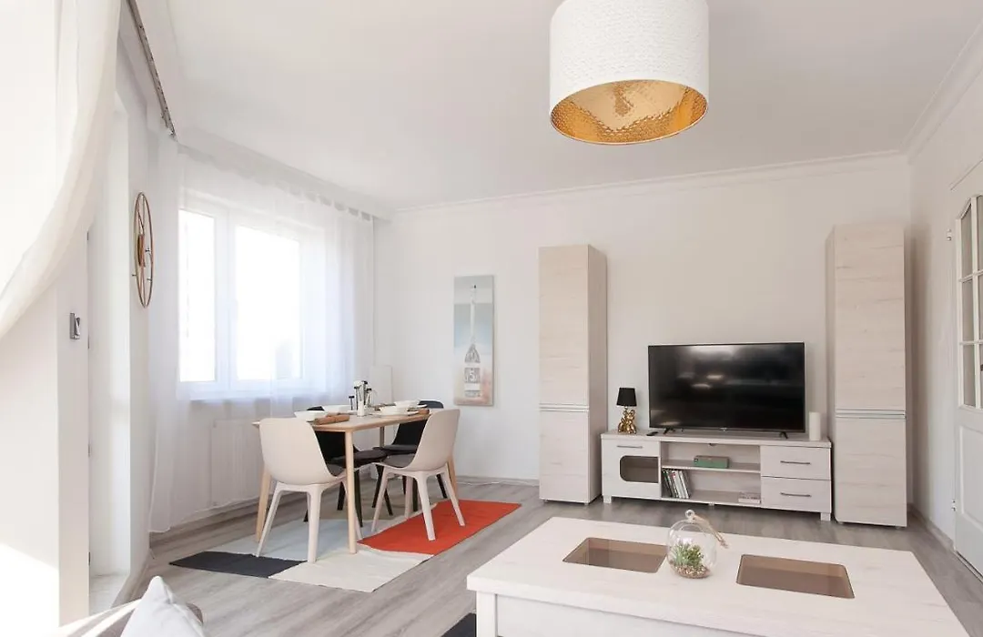Uroczy Apartament Rzeczna Kolobrzeg-1